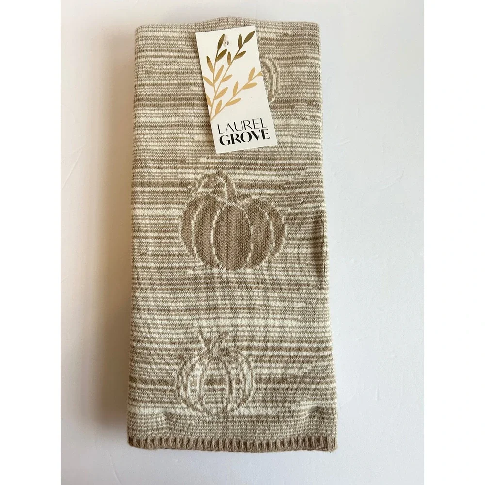 Laurel Grove Set of 2 Pumpkin Kitchen Towels Tan Cream Knit Fall Autumn Decor